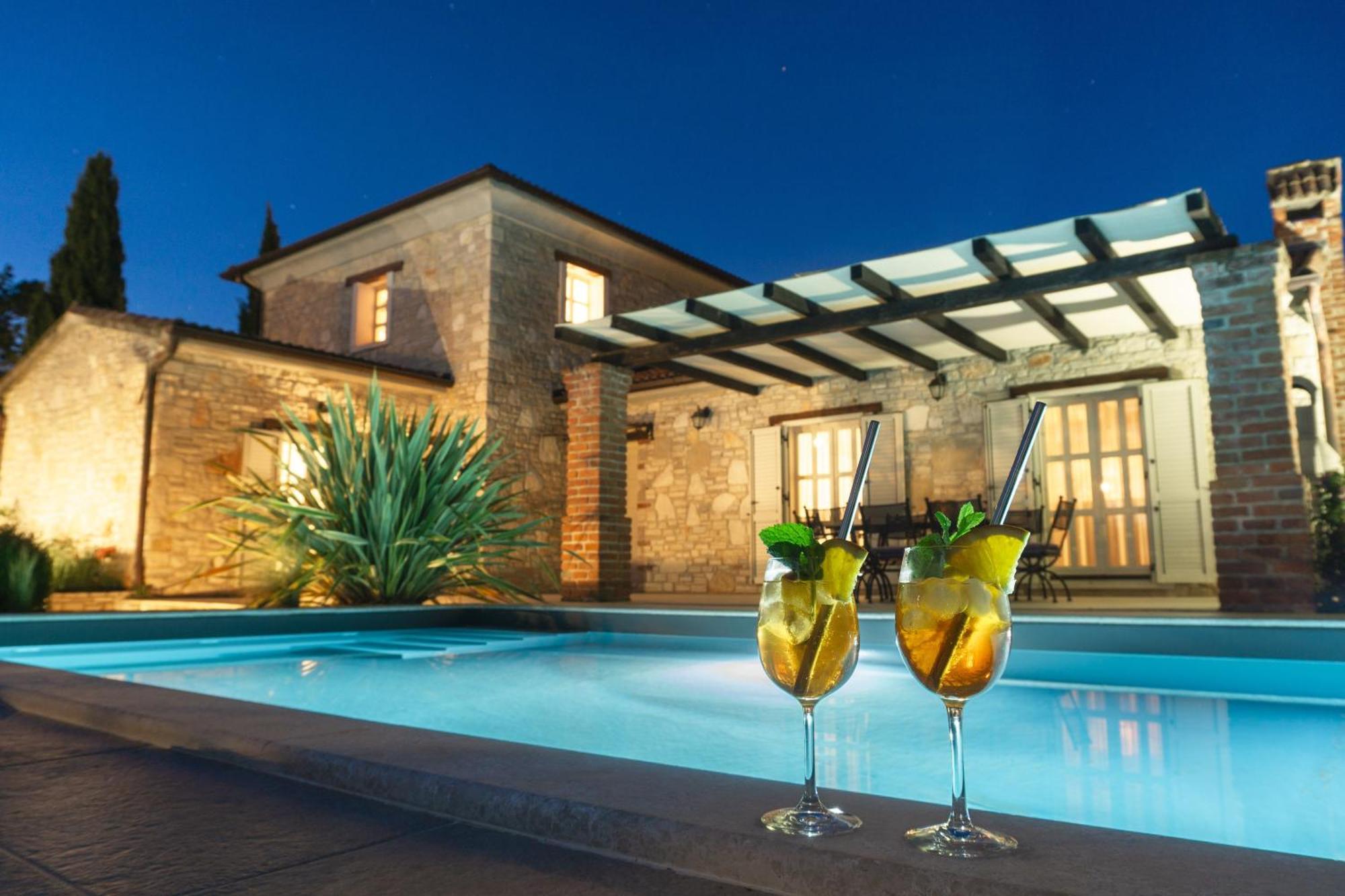 Villa Melissa - Istrisches Steinhaus Mit Pool In Guter Lage Sveti Lovreč Pazenatički Εξωτερικό φωτογραφία